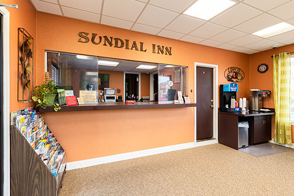 Image of front desk at Sundial Inn.